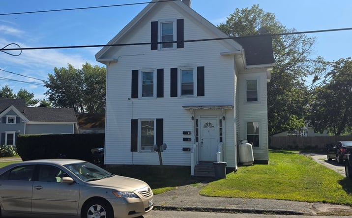 Pictures of Multifamily property located at 4 Chestnut St, Rockland, ME 04841 for sales - image #1