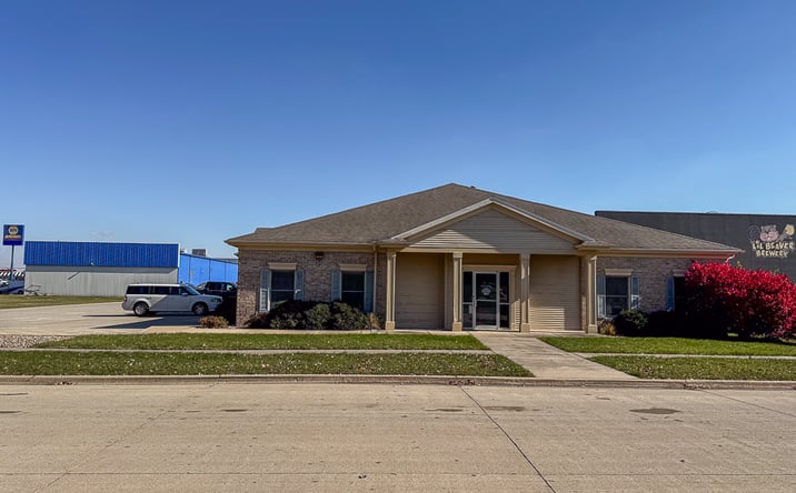 Pictures of Office property located at 14 Currency Drive, Bloomington, IL 61704 for sales - image #1