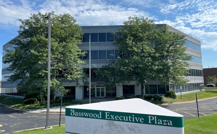 Pictures of Office property located at 1301 Basswood, Schaumburg, IL 60173 for sales - image #1