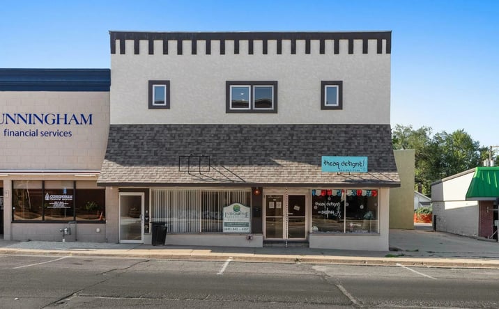 Pictures of Multifamily, Office, Mixed Use property located at 307 E Main St, Knoxville, IA 50138 for sales - image #1