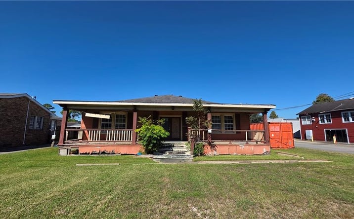 Pictures of Special Purpose property located at 2118 Paris Road, Chalmette, LA 70043 for sales - image #1