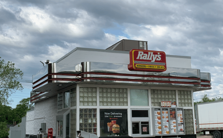 Pictures of Retail property located at 6710 W Florissant Ave, Jennings, MO 63136 for sales - image #1