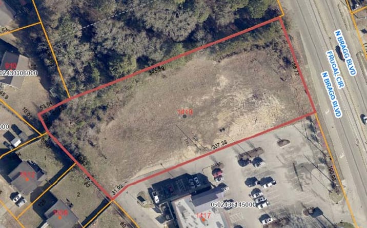 Pictures of Land property located at 1419 N Bragg Blvd, Spring Lake, NC 28390 for sales - image #1