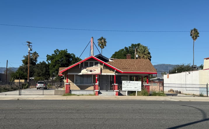 Pictures of Retail property located at 162 W Foothill Blvd., Rialto, CA 92376 for sales - image #1