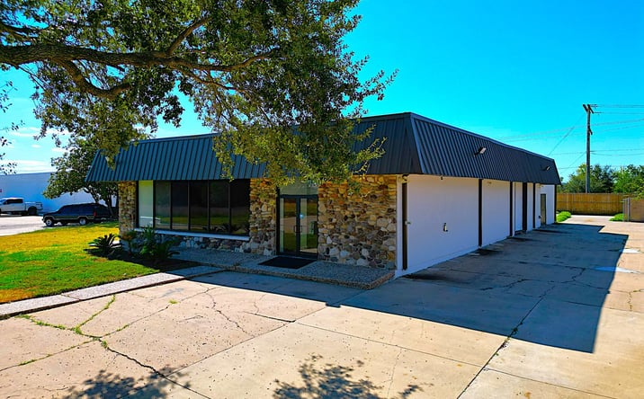 Pictures of Office property located at 16628 Sea Lark Rd, Houston, TX 77062 for sales - image #1