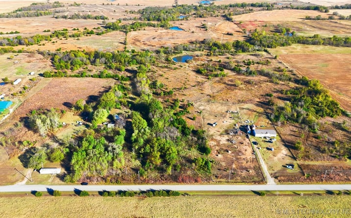 Pictures of Land property located at Cedar Road, Henryetta, OK 74437 for sales - image #1