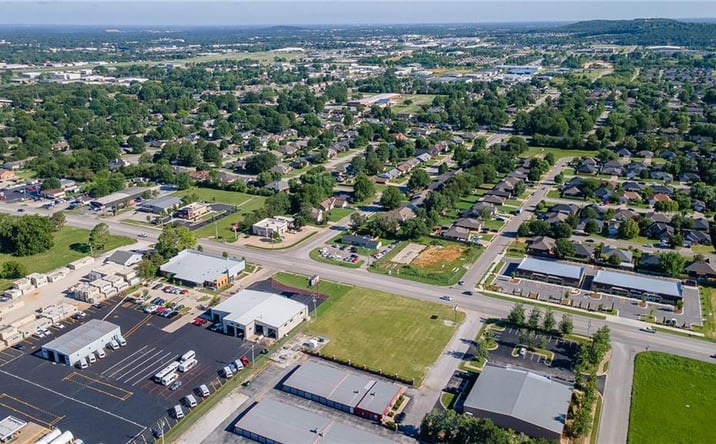 Pictures of Land property located at 2569 E Robinson Ave, Springdale, AR 72764 for sales - image #1