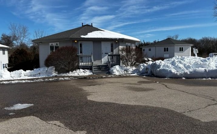 Pictures of Retail, Office property located at 82 Norwich-Westerly Rd, North Stonington, CT 06359 for sales - image #1