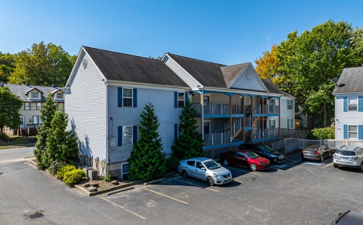 Pictures of Multifamily property located at 375 Cross Street, Akron, OH 44311 for sales - image #1