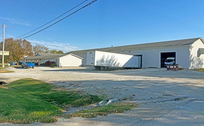 Pictures of Industrial property located at 1325 N Broad St, Carlinville, IL 62626 for sales - image #1