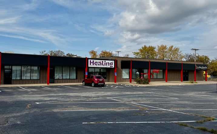 Pictures of Office, Retail property located at 12138 Blue Ridge Blvd, Grandview, MO 64030 for sales - image #1
