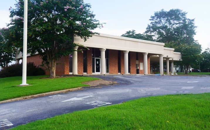 Pictures of Retail property located at 555 Big A Rd, Toccoa, GA 30577 for sales - image #1