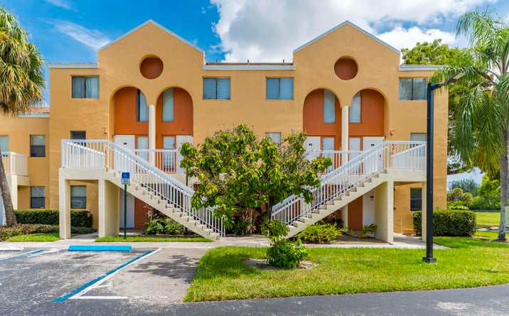 Pictures of Multifamily property located at 5200 NW 31ST AVE, FORT LAUDERDALE, FL 33309 for sales - image #1