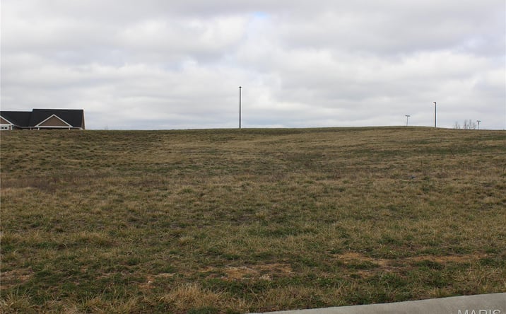 Pictures of Land property located at 11 Minnow Creek Subdivision, Hannibal, MO 63401 for sales - image #1