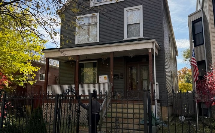 Pictures of Multifamily property located at 3541 W Wrightwood Avenue, Chicago, IL 60647 for sales - image #1