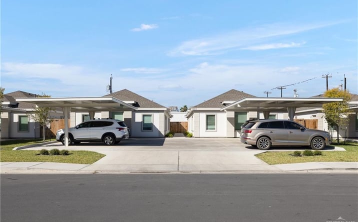 Pictures of Multifamily property located at 7811 58th Lane, Mission, TX 78573 for sales - image #1