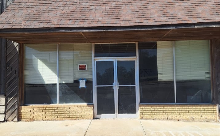 Pictures of Business for Sale property located at 211 N Bdwy, Konawa, OK 74849 for sales - image #1