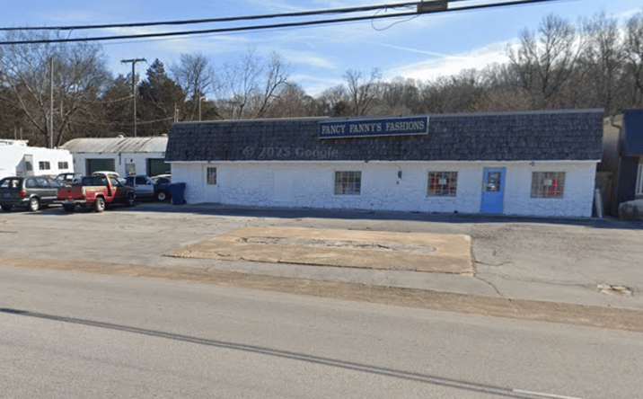 Pictures of Retail property located at 4714 Dayton Blvd, Chattanooga, TN 37415 for sales - image #1