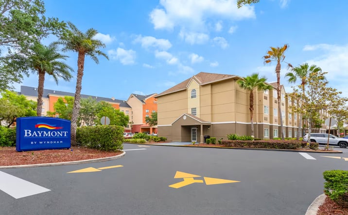 image of property at 7531 CANADA AVE Orlando FL 32819-8274