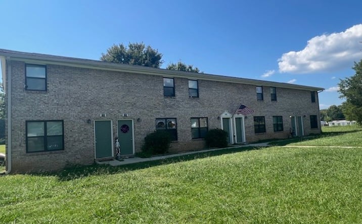 Pictures of Multifamily property located at 112 Garden St, Estill Springs, TN 37330 for sales - image #1