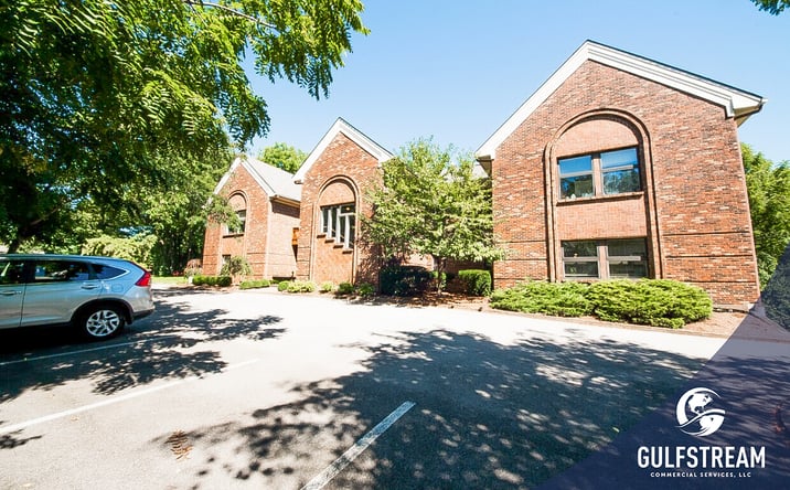 Pictures of Office property located at 3001 Taylor Springs Dr, Louisville, KY 40220 for sales - image #1