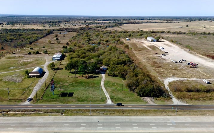 Pictures of Land property located at 5600 S Interstate Hwy 45 W, Corsicana, TX 75109 for sales - image #1