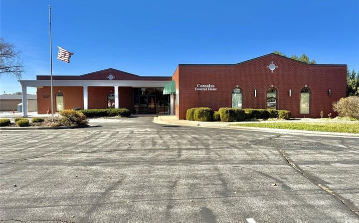 Pictures of Office property located at 209 S 2nd St, Clinton, MO 64735 for sales - image #1