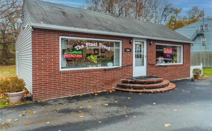 Pictures of Mixed Use, Retail property located at 426 Violet Avenue, Hyde Park, NY 12601 for sales - image #1