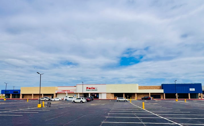 Pictures of Office, Retail property located at 380 Pass Rd, Gulfport, MS 39507 for sales - image #1