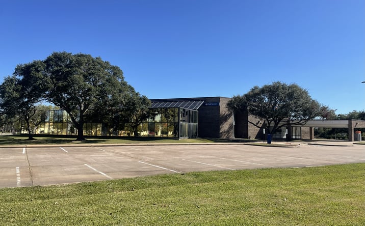 Pictures of Land, Office, Retail property located at 301 This Way, Lake Jackson, TX 77566 for sales - image #1