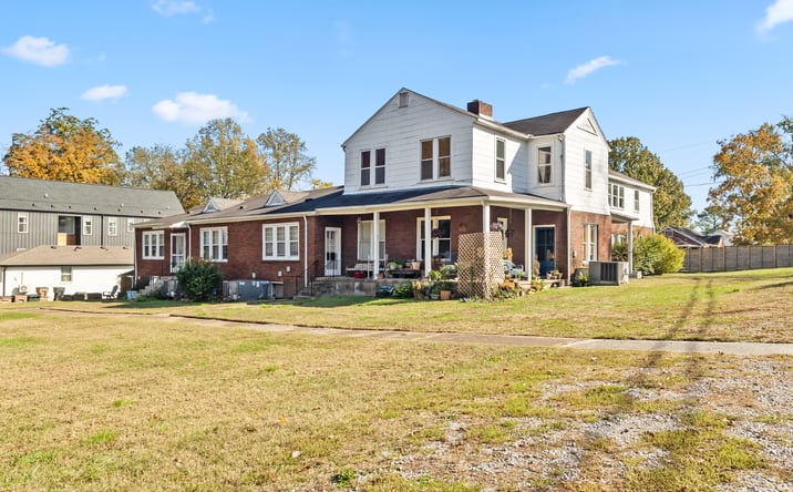 image of property at 1601 STRATFORD AVE Nashville TN 37216-3335
