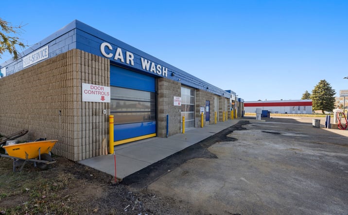 Pictures of Industrial property located at 7600 146th St W, Apple Valley, MN 55124 for sales - image #1