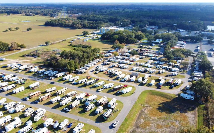 image of property at 882 E STATE ROAD 44 Wildwood FL 34785-8943
