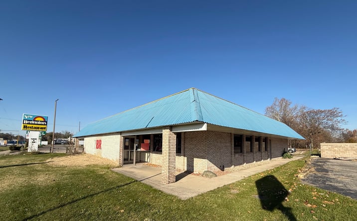 Pictures of Retail property located at 217 28th St SE, Grand Rapids, MI 49548 for sales - image #1