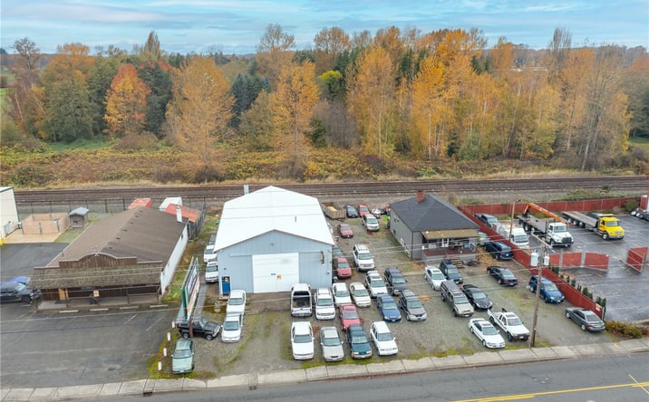Pictures of Retail property located at 2401 & 2407 Old Highway 99 S Rd, Mount Vernon, WA 98273 for sales - image #1