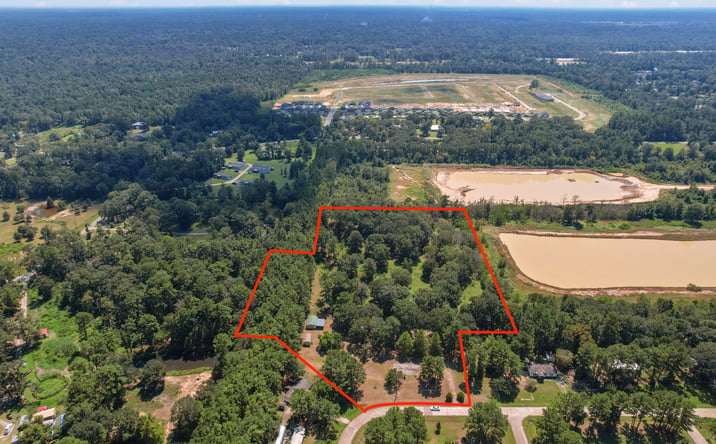 Pictures of Land, Multifamily property located at 26092 Deerbrook Dr, Splendora, TX 77372 for sales - image #1