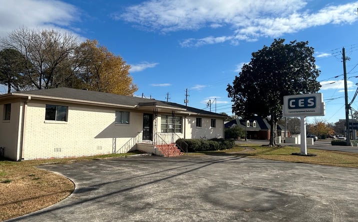 Pictures of Office property located at 1401 Thompson Cir, Gardendale, AL 35071 for sales - image #1