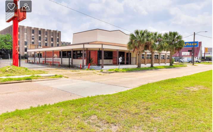 Pictures of Retail property located at 2214 Mangum Rd, Houston, TX 77092 for sales - image #1