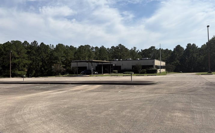 Pictures of Office property located at 3545 Highway 96 Bypass, Silsbee, TX 77656 for sales - image #1