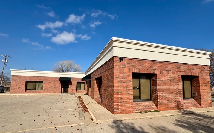 Pictures of Office property located at 534 N Ridge Rd, Wichita, KS 67212 for sales - image #1