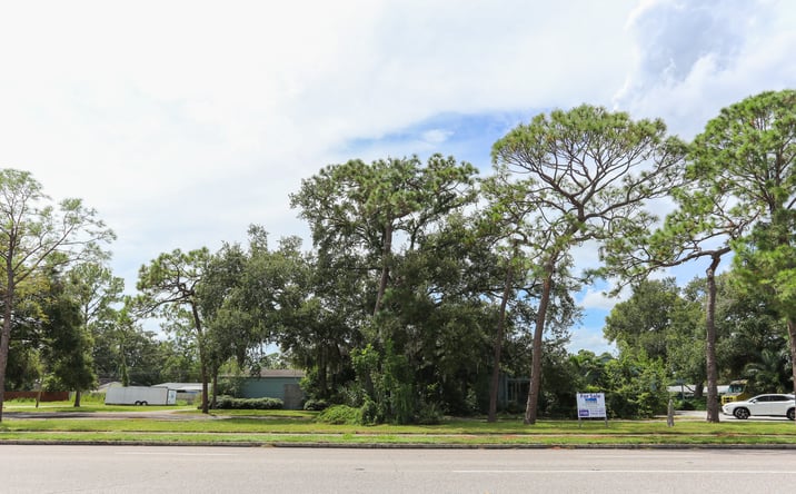 Pictures of Land property located at 4100 16th St N, St. Petersburg, FL 33703 for sales - image #1