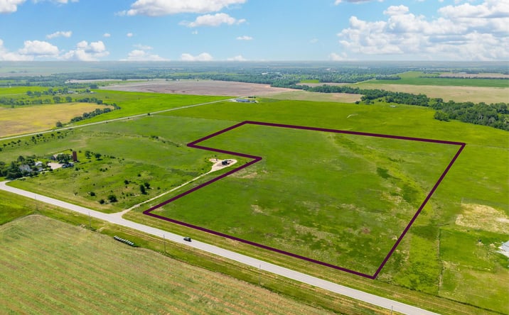 Pictures of Land property located at 391st & 15th, Cheney, KS 67025 for sales - image #1
