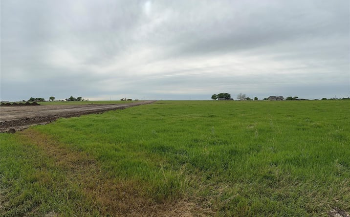 Pictures of Land property located at Lot 6 Villa Court, Era, TX 76238 for sales - image #1