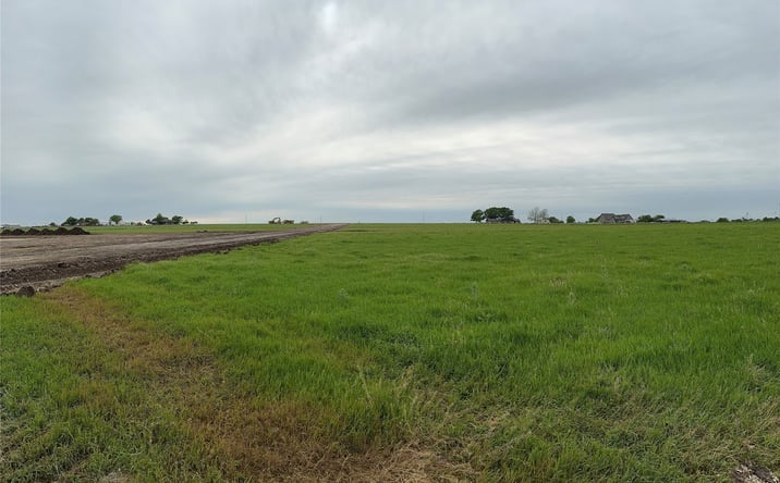 Pictures of Land property located at Lot 3 Villa Court, Era, TX 76238 for sales - image #1