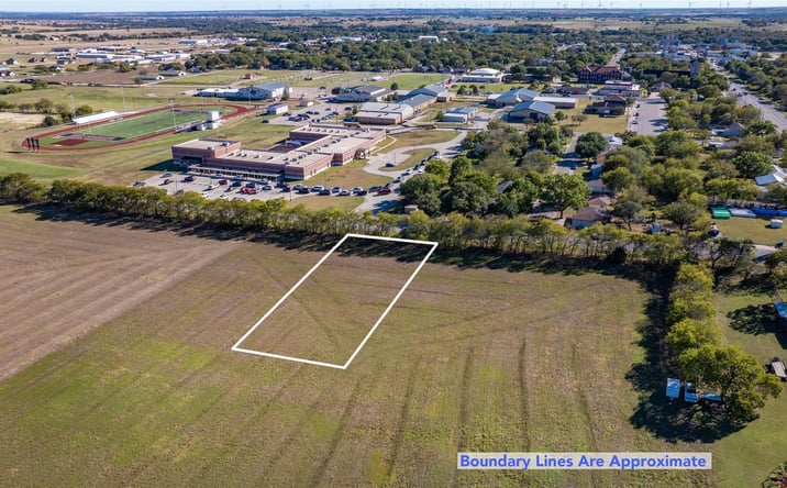Pictures of Land property located at TBD 9th St, Muenster, TX 76252 for sales - image #1