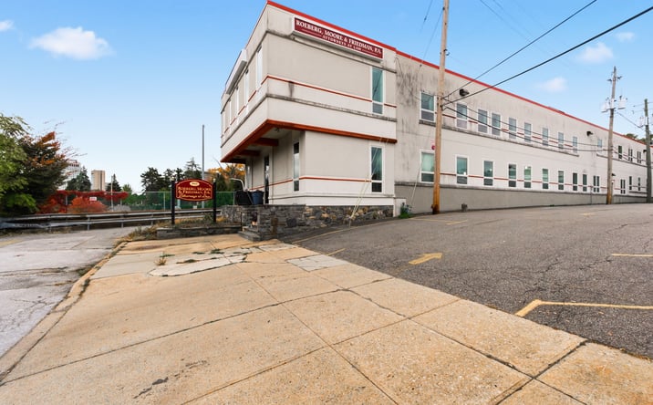 Pictures of Office property located at 910 Gilpin Ave, Wilmington, DE 19806 for sales - image #1