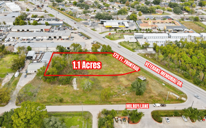 Pictures of Land property located at 11711 Veterans Memorial Dr, Houston, TX 77067 for sales - image #1