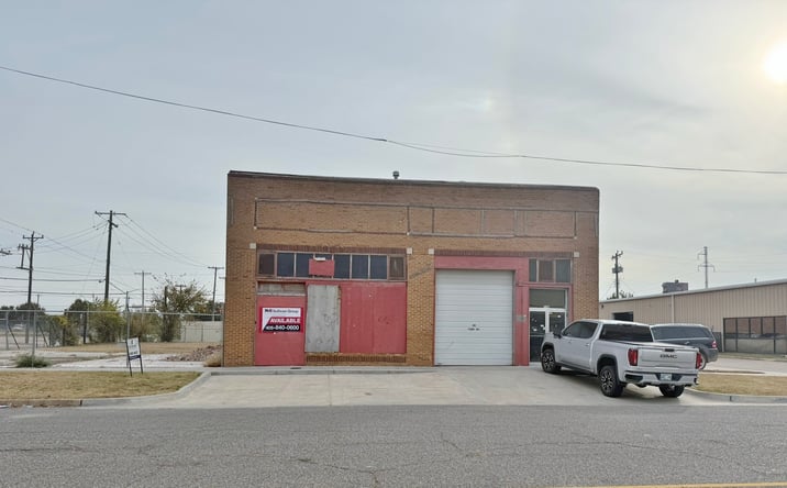 Pictures of Retail property located at 706 W California Ave, Oklahoma City, OK 73102 for sales - image #1