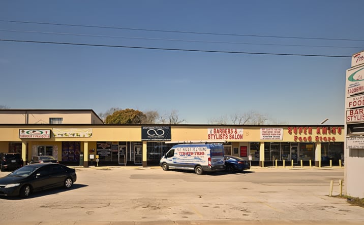 image of property at 6880 TELEPHONE RD Houston TX 77061-2815