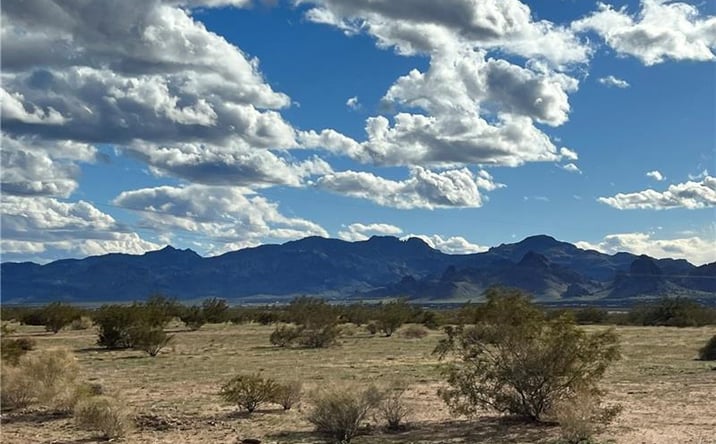 Pictures of Land property located at 11.97 AC Mormon Flat Rd, Golden Valley, AZ 86413 for sales - image #1
